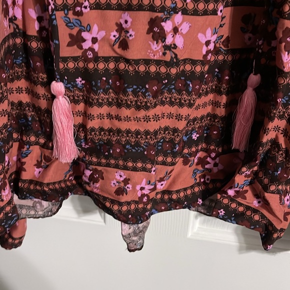 NWT Boutique Purchased fall print boho top - Picture 5 of 6
